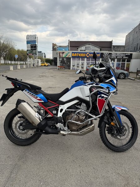 Vand Africa twin 1100 manual