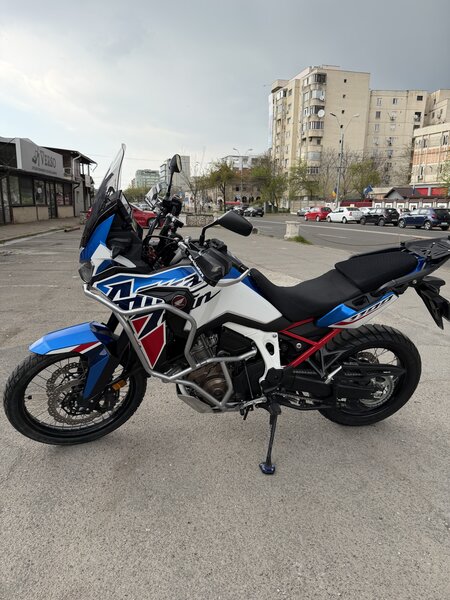 Vand Africa twin 1100 manual